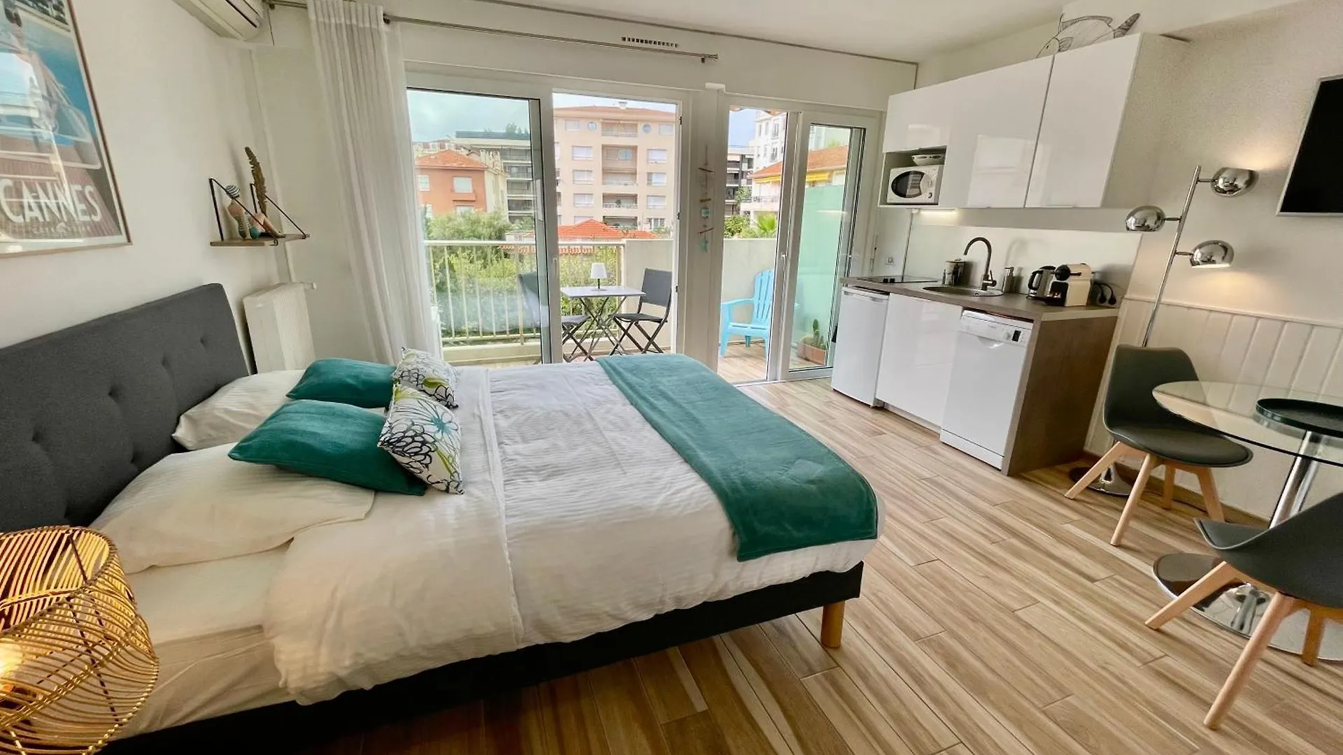 Croisette Martinez, Terrasse location